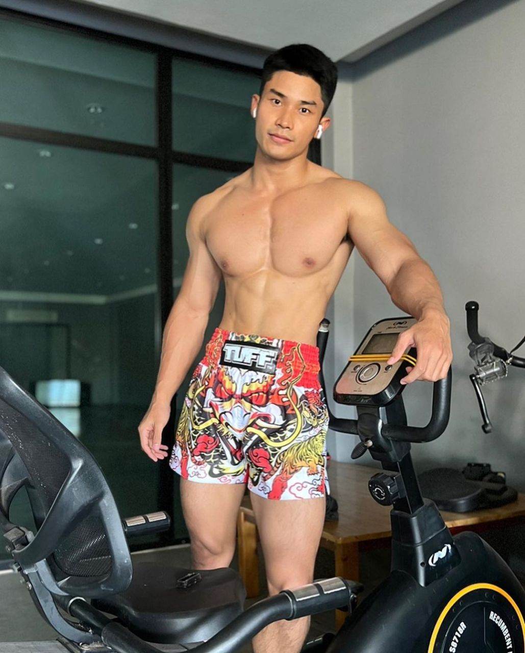 โดนของ สามี