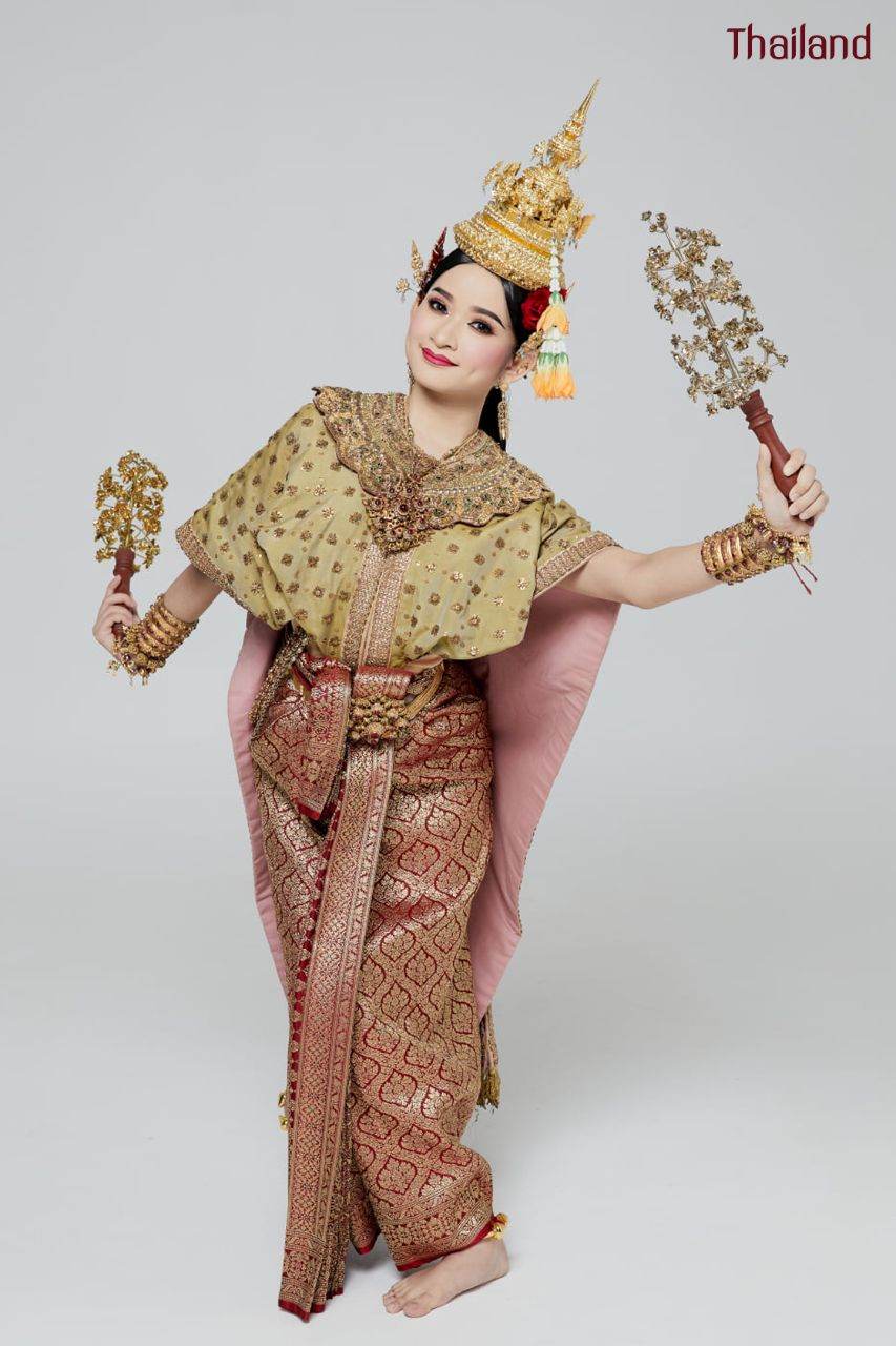 Chui Chai Ging Mai Ngoen-Thong Dance | THAILAND 🇹🇭