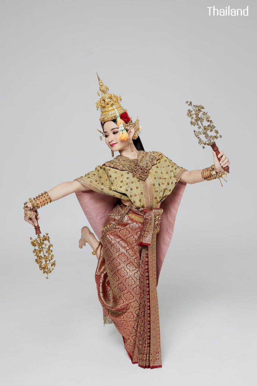 Chui Chai Ging Mai Ngoen-Thong Dance | THAILAND 🇹🇭