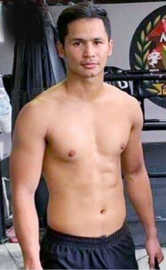 เล่นสดผ่านกล้อง...ทำน้องชายกุตื่นเรย