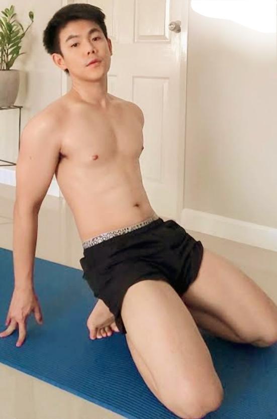 เล่นสดผ่านกล้อง...ทำน้องชายกุตื่นเรย