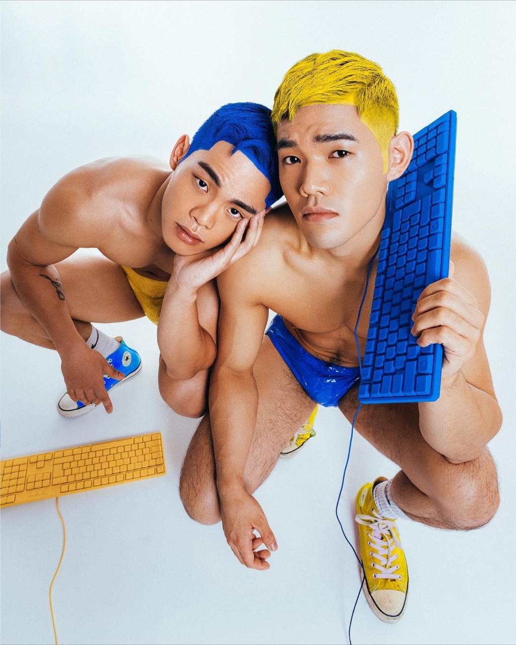 ผู้ชายหล่อ แกะกล่อง