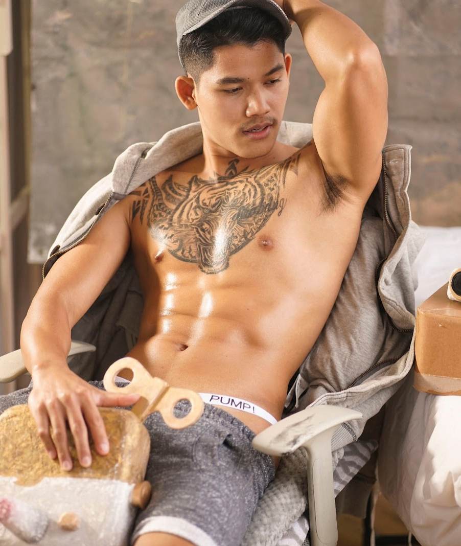 จัดไป...จะสาธยายอะไรให้เยอะแยะ