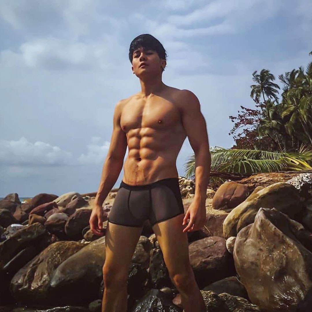 อย่าเยอะมาเจอกันเลย