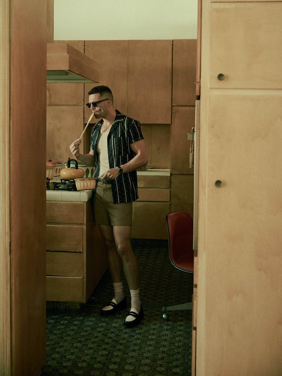 Sebastian Stan @ L&rsquo;Officiel Hommes usa Spring 2022