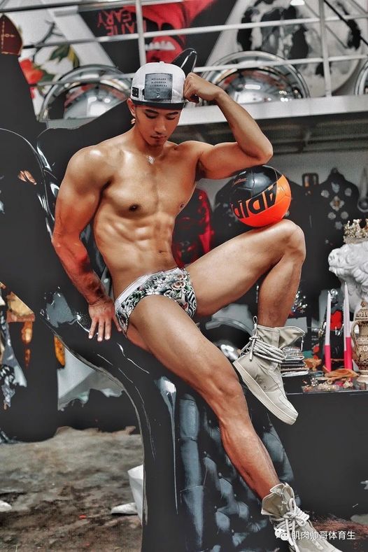 หนุ่มหล่อ ดอเลี่ยมทอง13