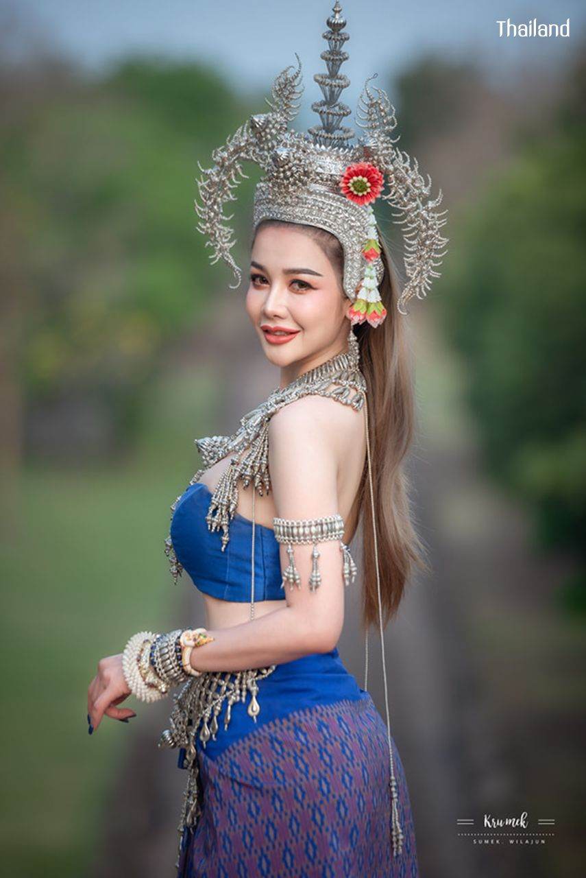 Thai Apsara at Phanom Rung Stone Castle | THAILAND 🇹🇭