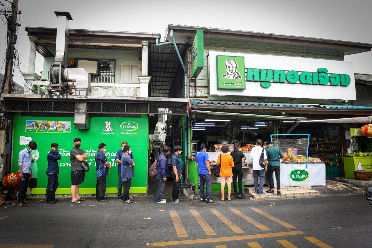 “ได๋” บุกหลังร้าน “เจ๊จง” สู่หมูทอดเงินล้าน เผยทั้งน้ำตาจุดพลิกชีวิต “ลูกๆ ทำให้คิดได้”