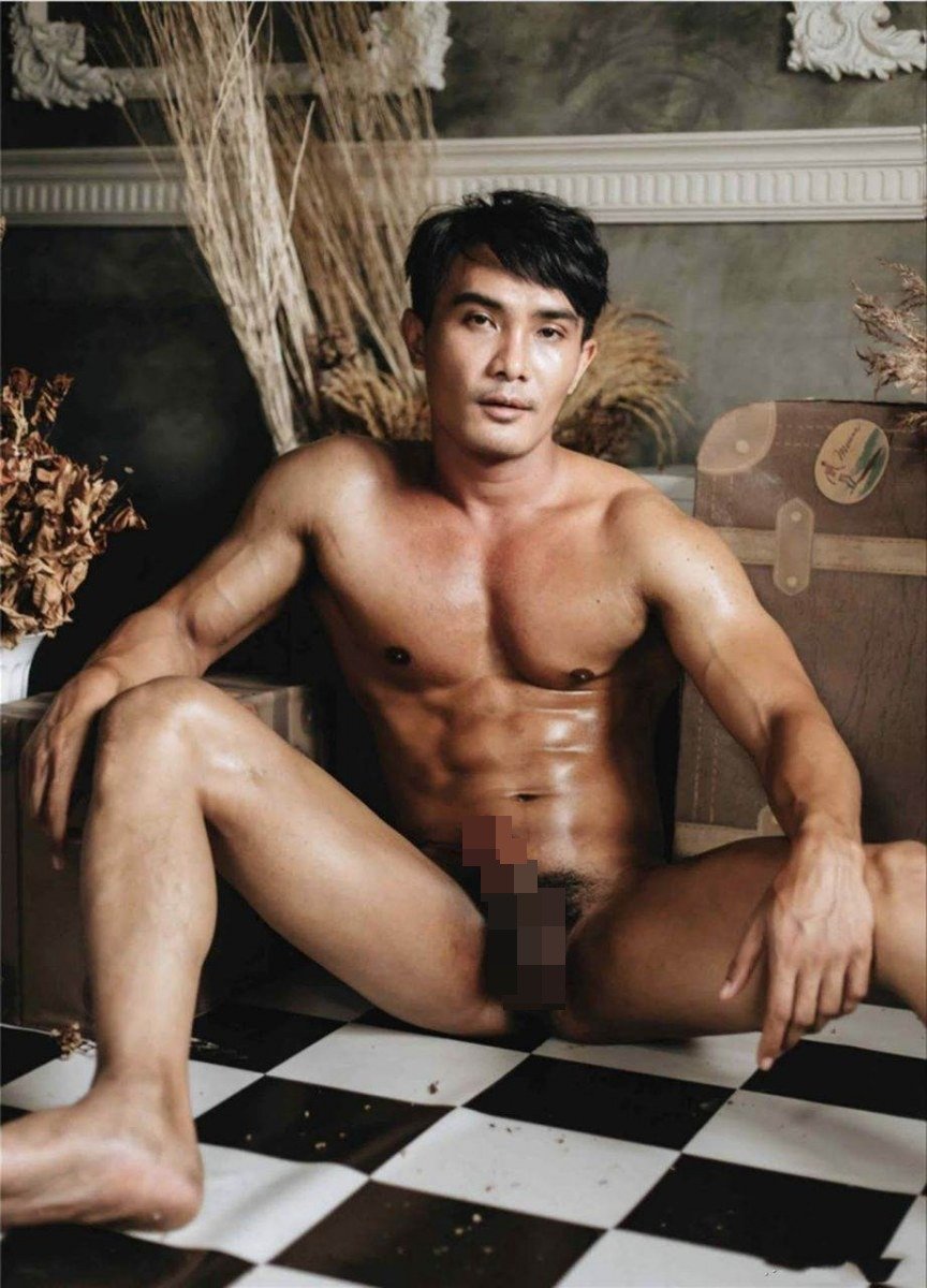 ผู้ชายสเป็กคมเข้ม