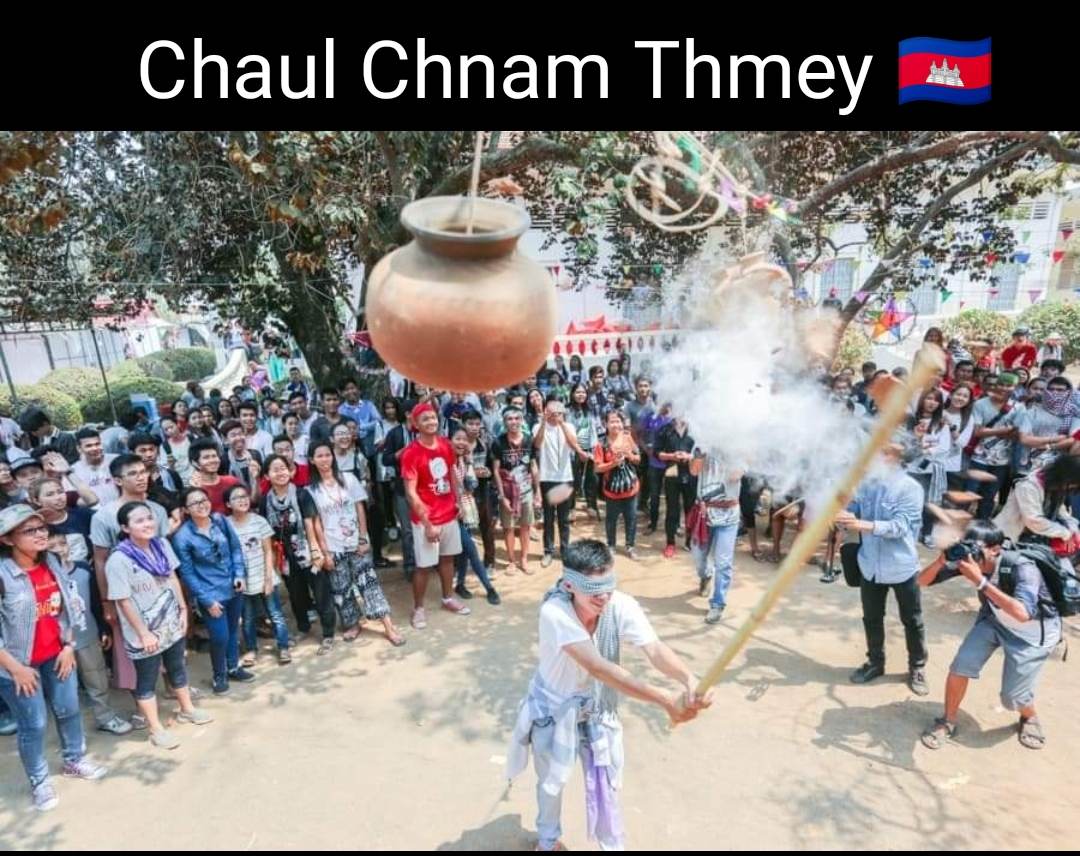 The traditional Cambodia New year:Chaul Chnam Thmey:สีสันอาเซียน: