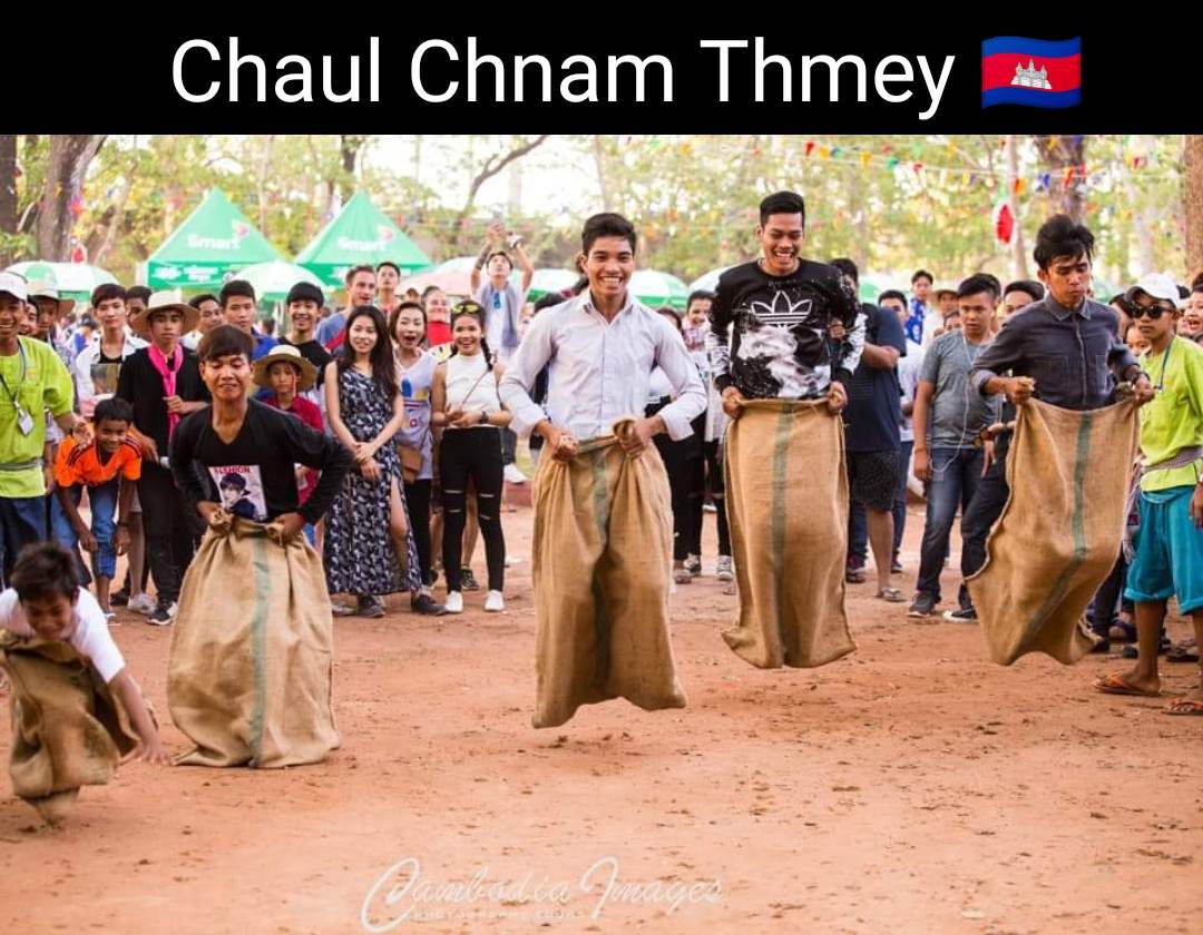 The traditional Cambodia New year:Chaul Chnam Thmey:สีสันอาเซียน: