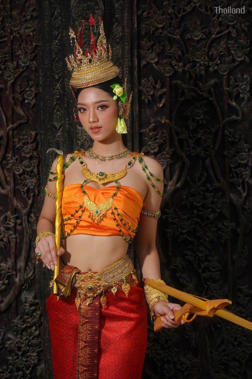 Nang Songkran 2022: Kirinee Devi or Kankinee Devi 💦 | THAILAND 🇹🇭