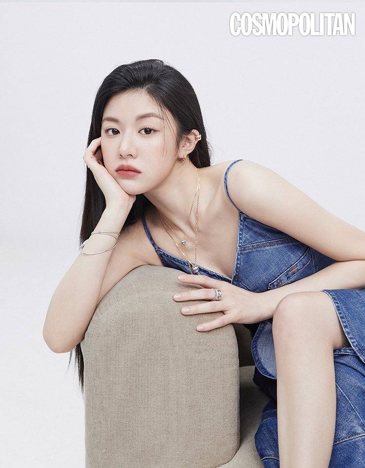 Go Yoon Jung @ Cosmopolitan Korea April 2022