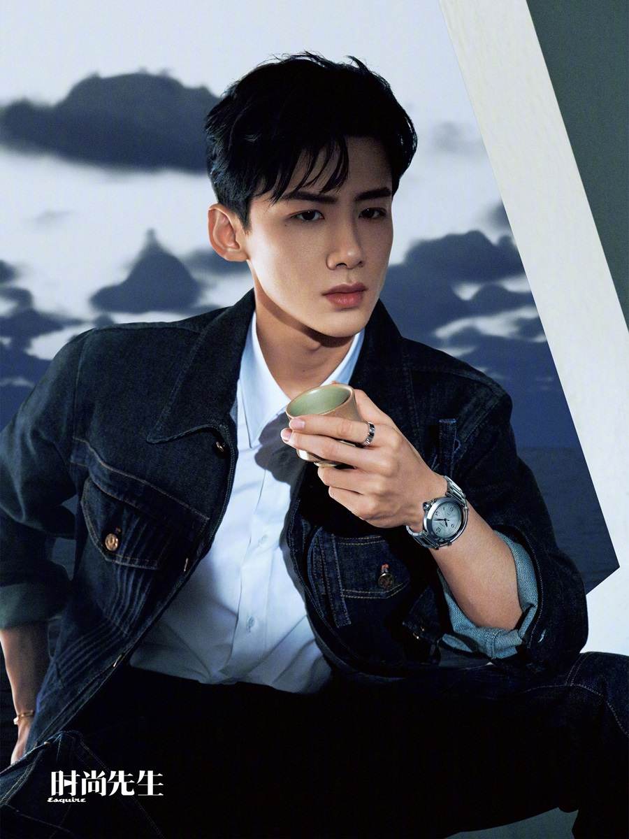 Bai Jingting @ Esquire Fine China April 2022