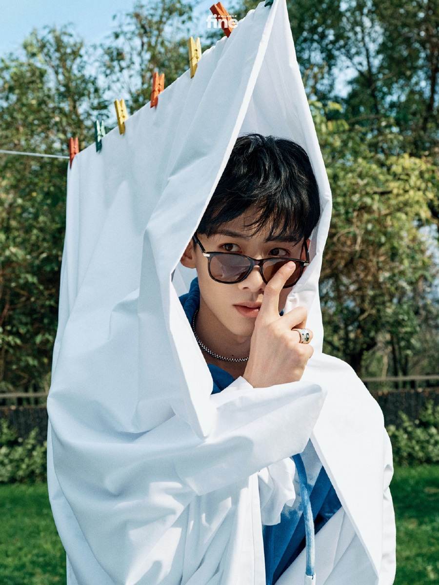 Bai Jingting @ Esquire Fine China April 2022
