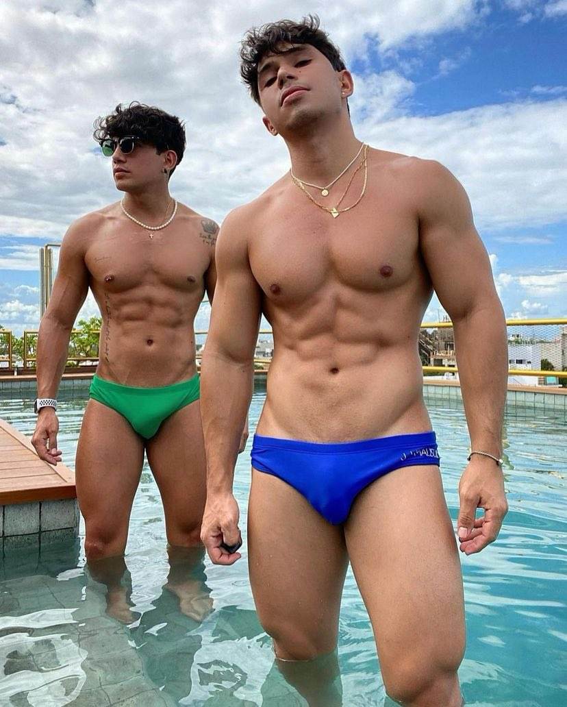 Hot men in underwear 672