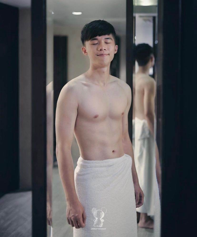 ถอดโชว์เรือนร่าง 2768