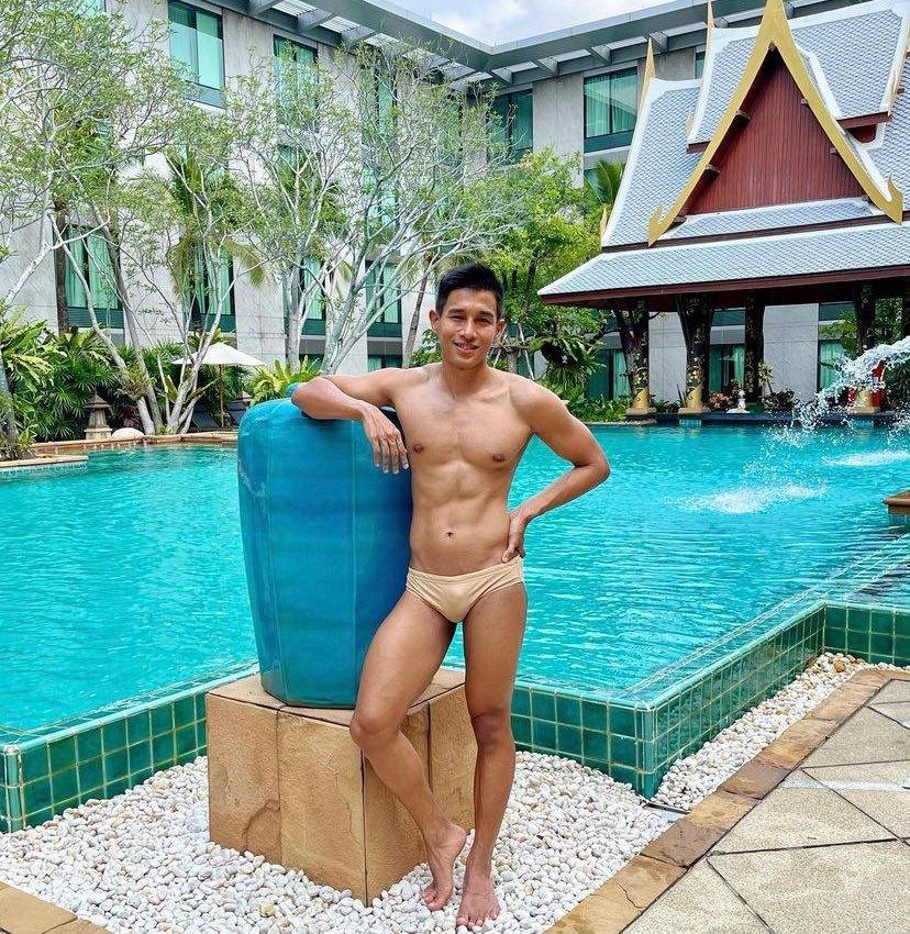 ถอดโชว์เรือนร่าง 2768