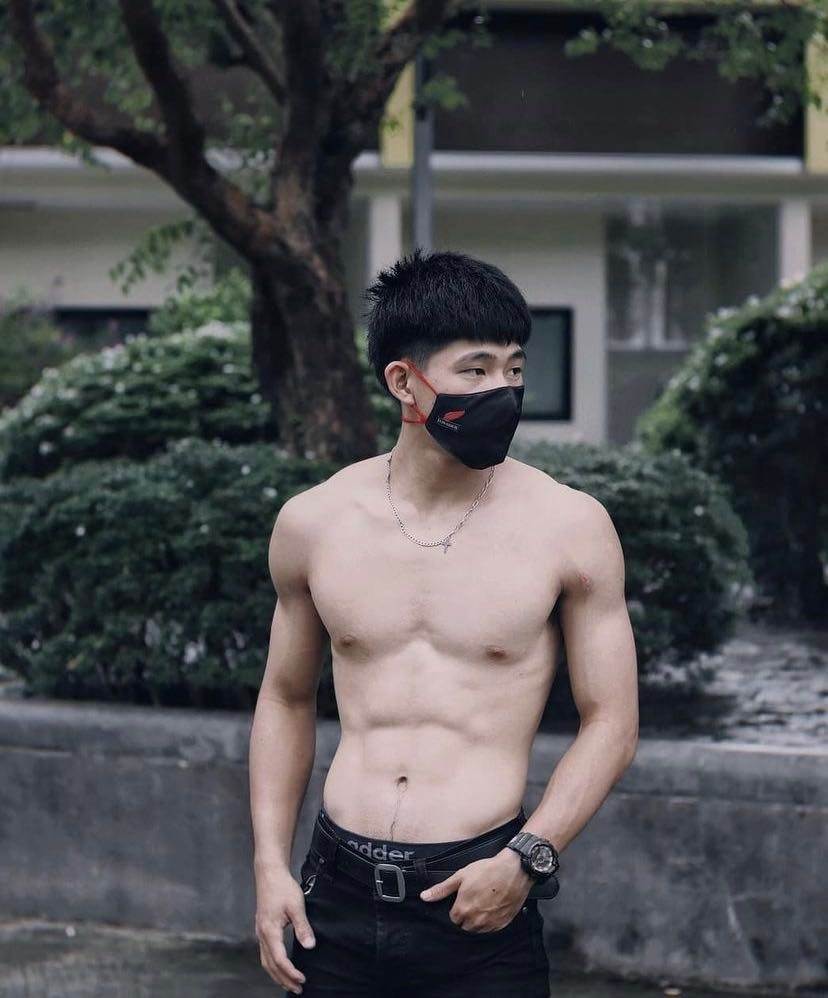 ถอดโชว์เรือนร่าง 2769