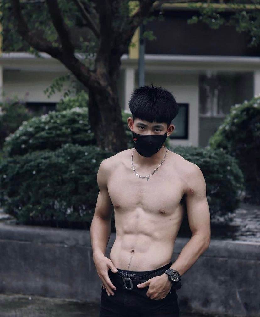 ถอดโชว์เรือนร่าง 2769