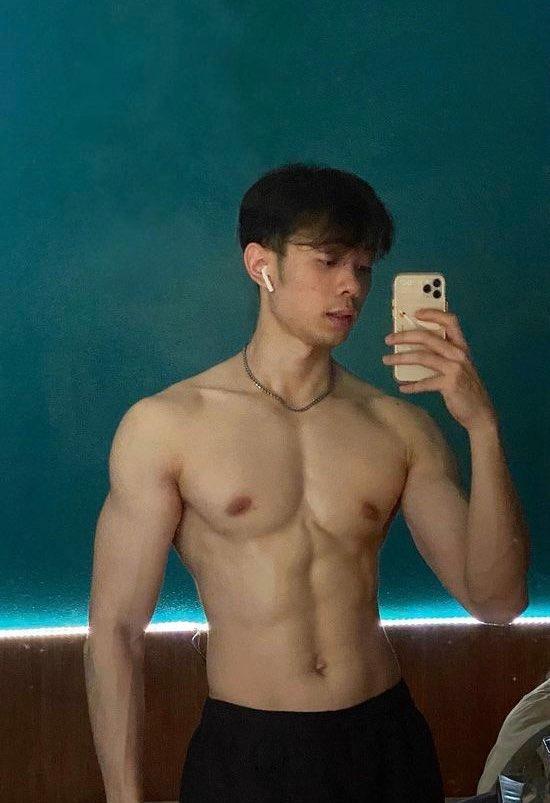 ถอดโชว์เรือนร่าง 2771