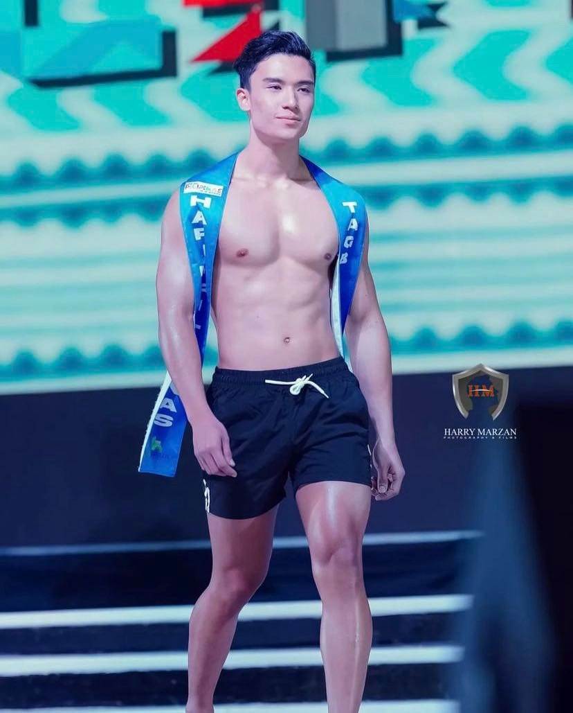 ถอดโชว์เรือนร่าง 2772