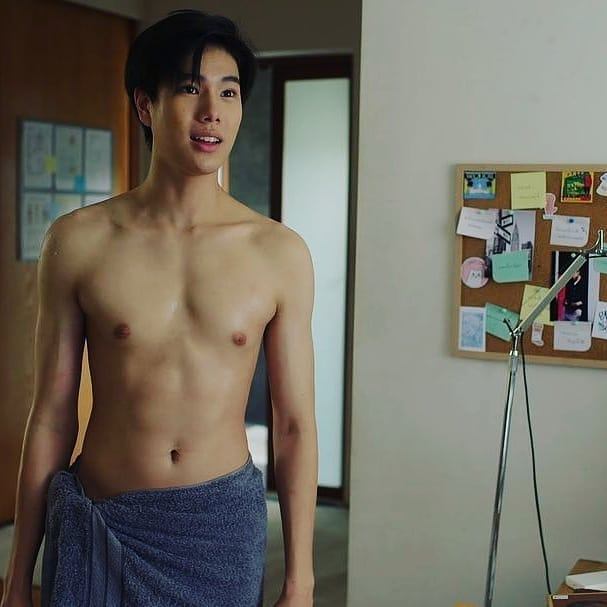 ถอดโชว์เรือนร่าง 2773