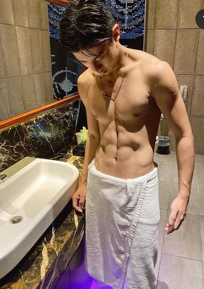 ถอดโชว์เรือนร่าง 2773