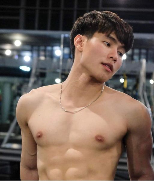 ถอดโชว์เรือนร่าง 2773