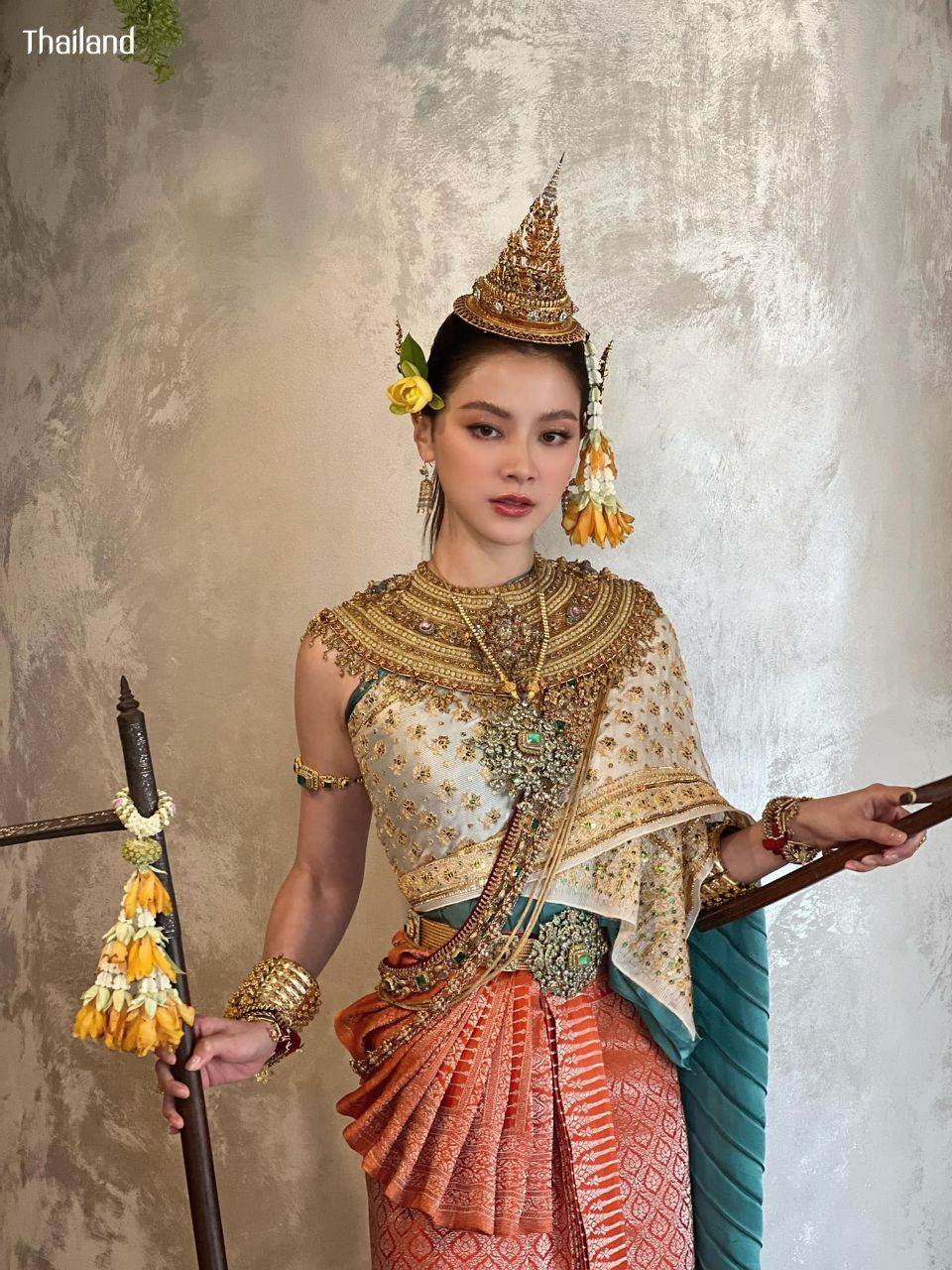 Nang Songkran 2022: Kirinee Devi or Kankinee Devi by "Baifern - Pimchanok" | THAILAND 🇹🇭