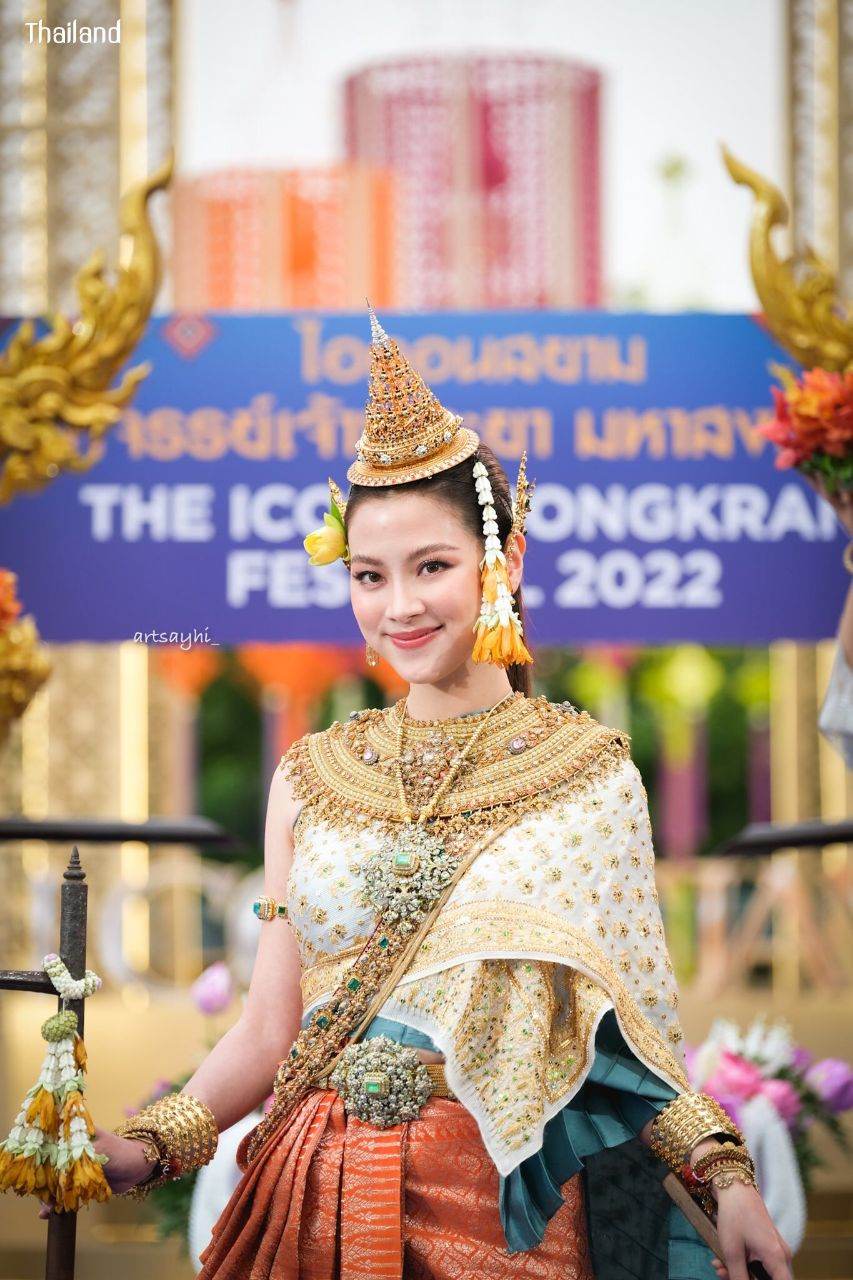 Nang Songkran 2022: Kirinee Devi or Kankinee Devi by "Baifern - Pimchanok" | THAILAND 🇹🇭