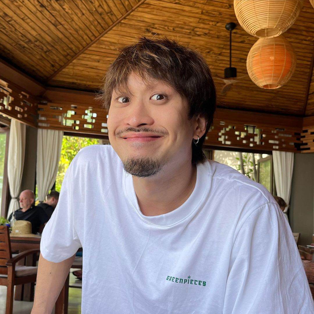 ผัวหล่อชวนฝัน