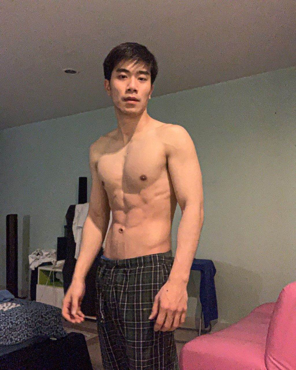 ผัวหล่อชวนฝัน