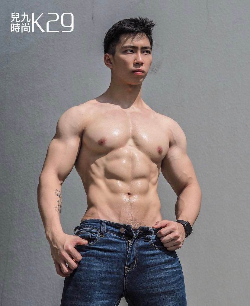ถอดโชว์เรือนร่าง 2774
