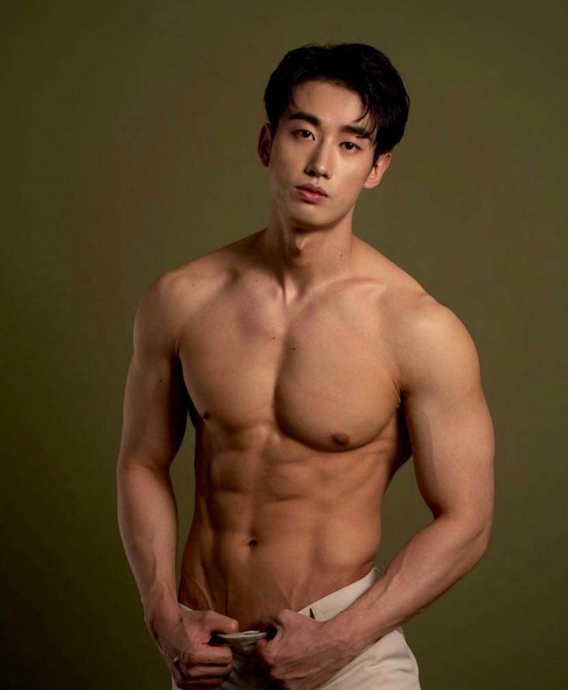 ถอดโชว์เรือนร่าง 2774