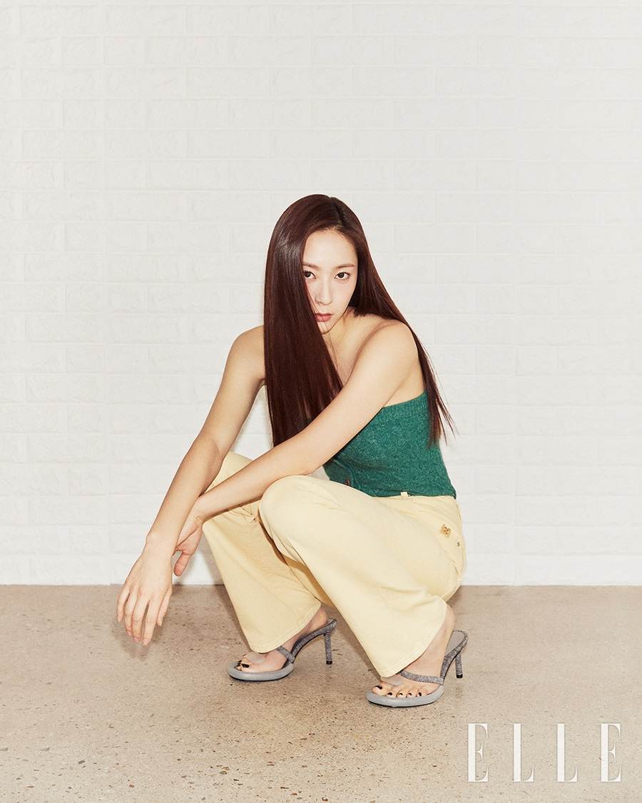 Krystal @ ELLE Korea April 2022