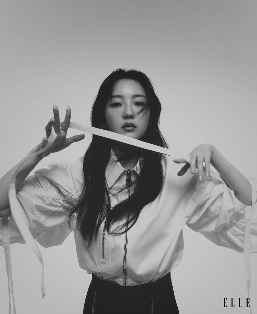 Cho Yi Hyun @ ELLE Singapore April 2022