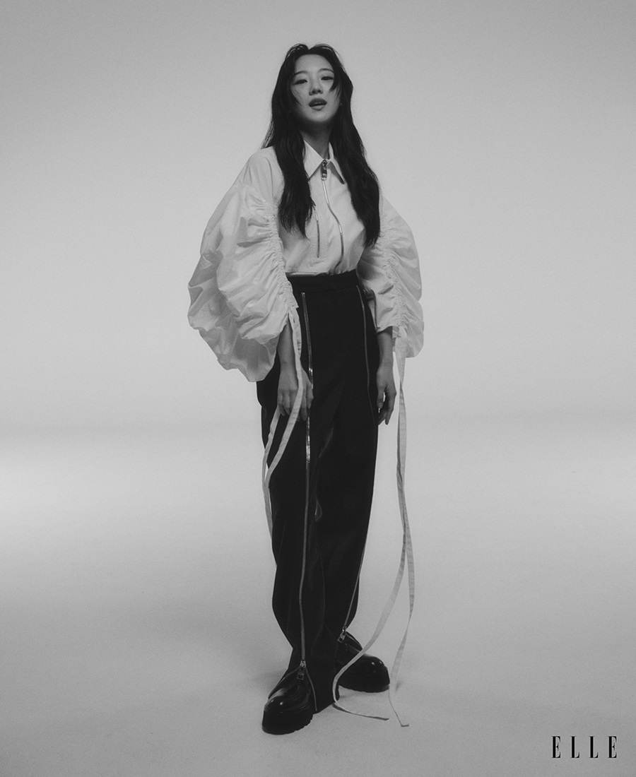 Cho Yi Hyun @ ELLE Singapore April 2022