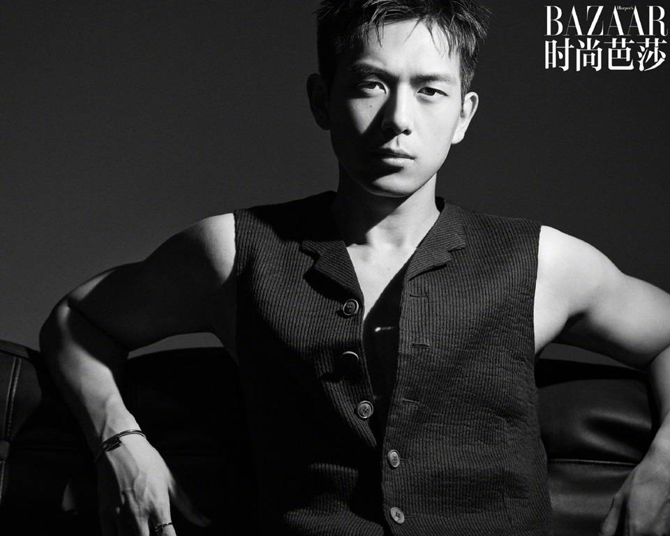 Li Xian @ Harper&rsquo;s Bazaar China May 2022