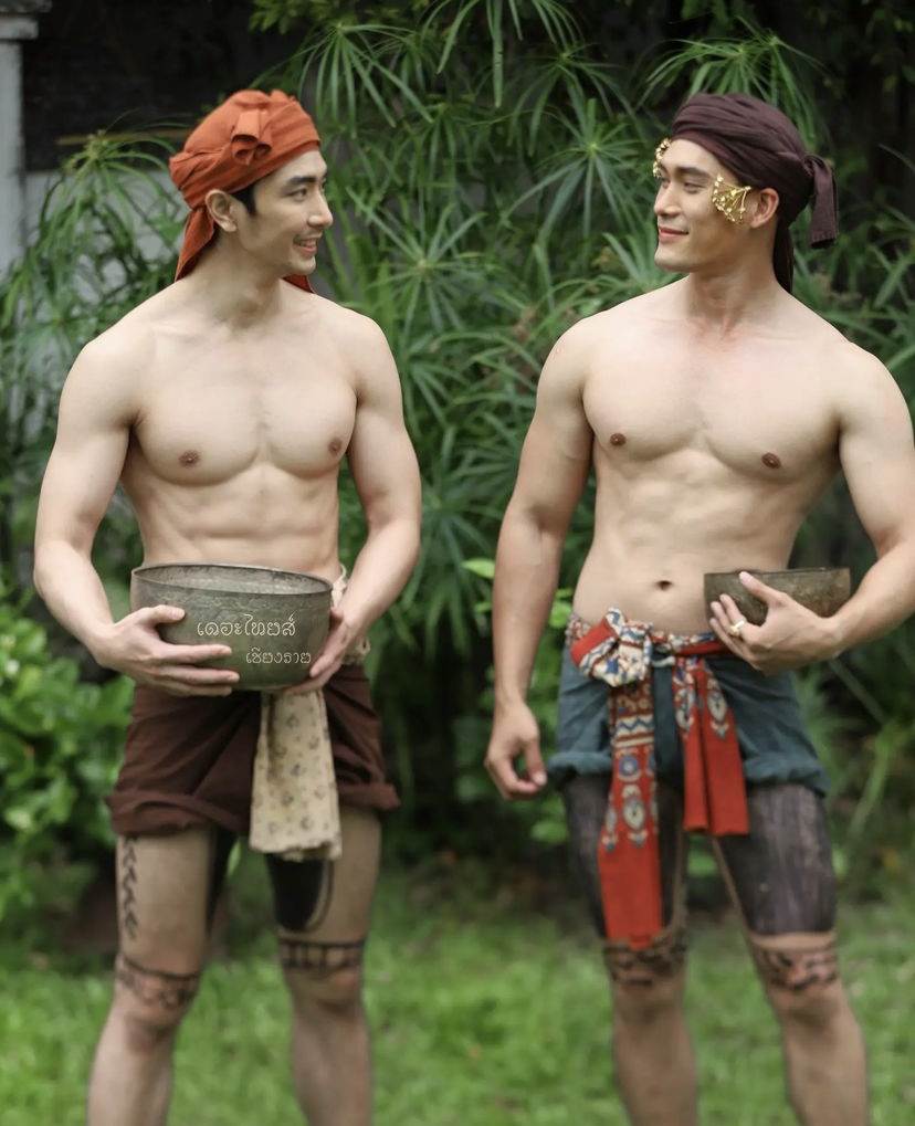 สงกรานต์ ปะแป้ง
