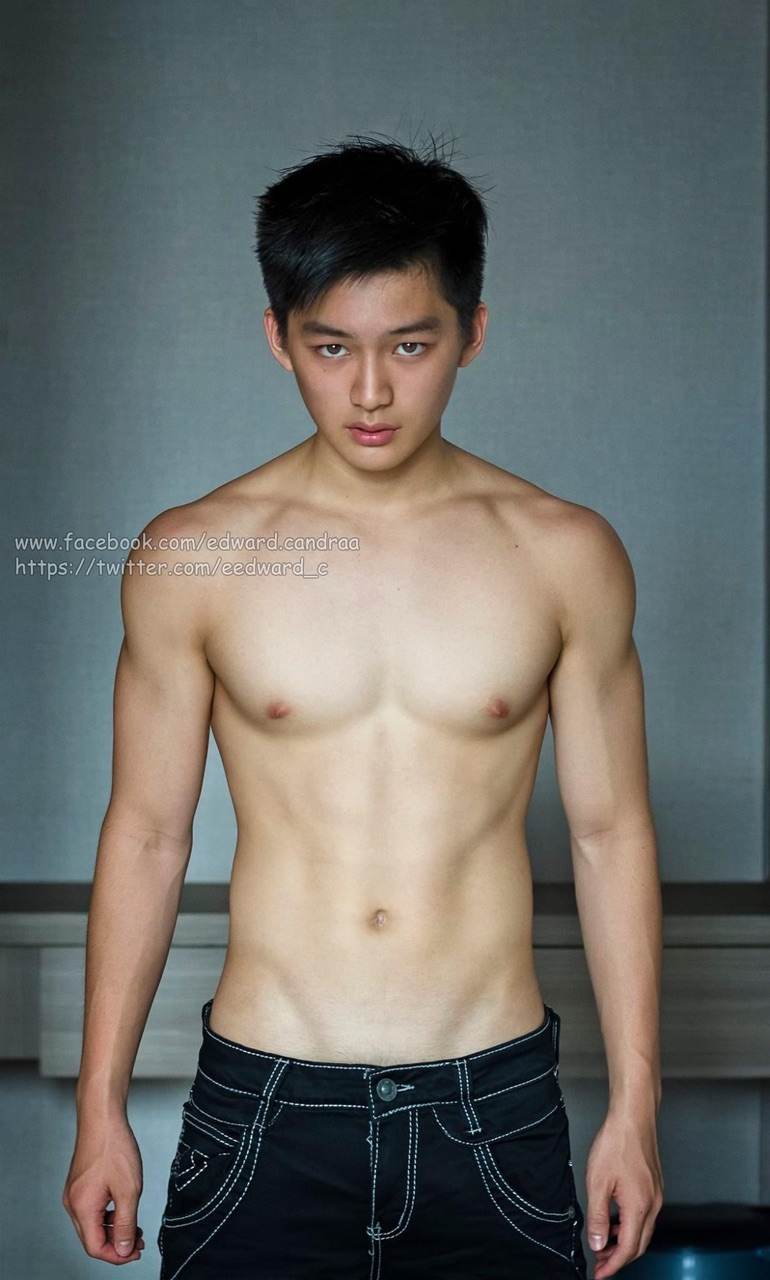 ผู้ชาย นมสวย {27}