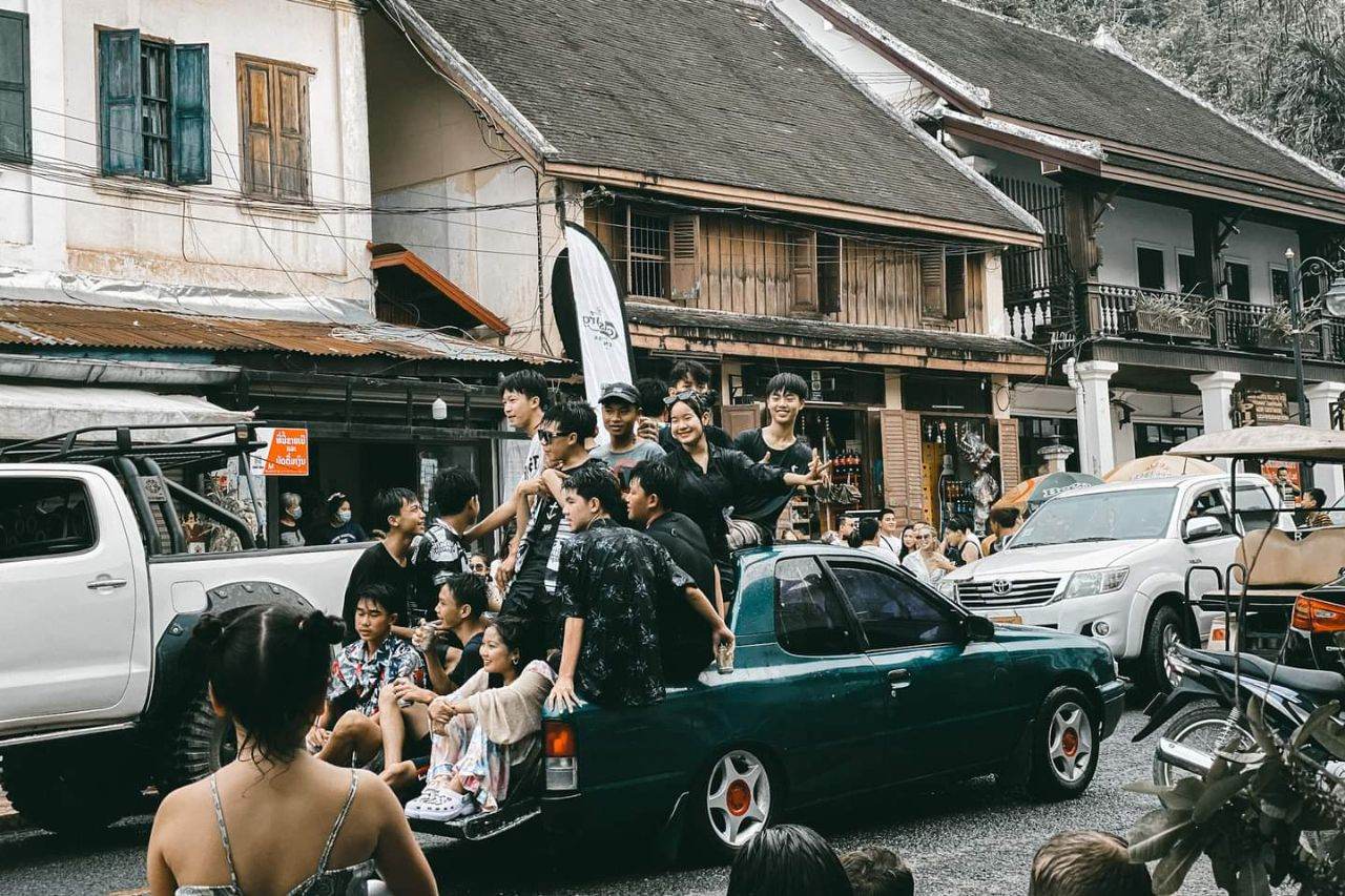 Pi mai in Laos : ภาพบรรยากาศงานฉลองเดือน 5 หลวงพระบาง เมืองมรดกโลก 14/42022