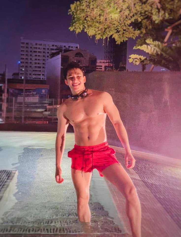 หล่อบ้างน่ารักบ้าง ๘๑