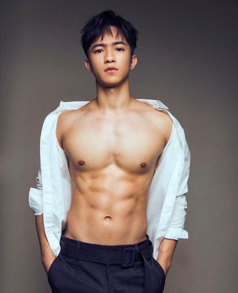 หล่อบ้างน่ารักบ้าง ๘๑