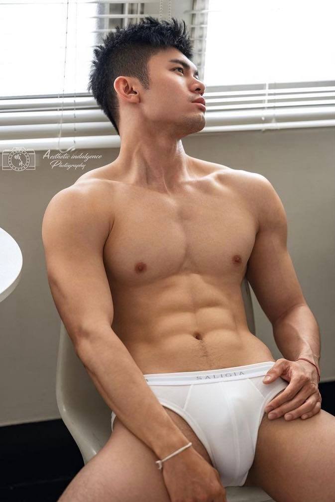 หล่อบ้างน่ารักบ้าง ๘๑
