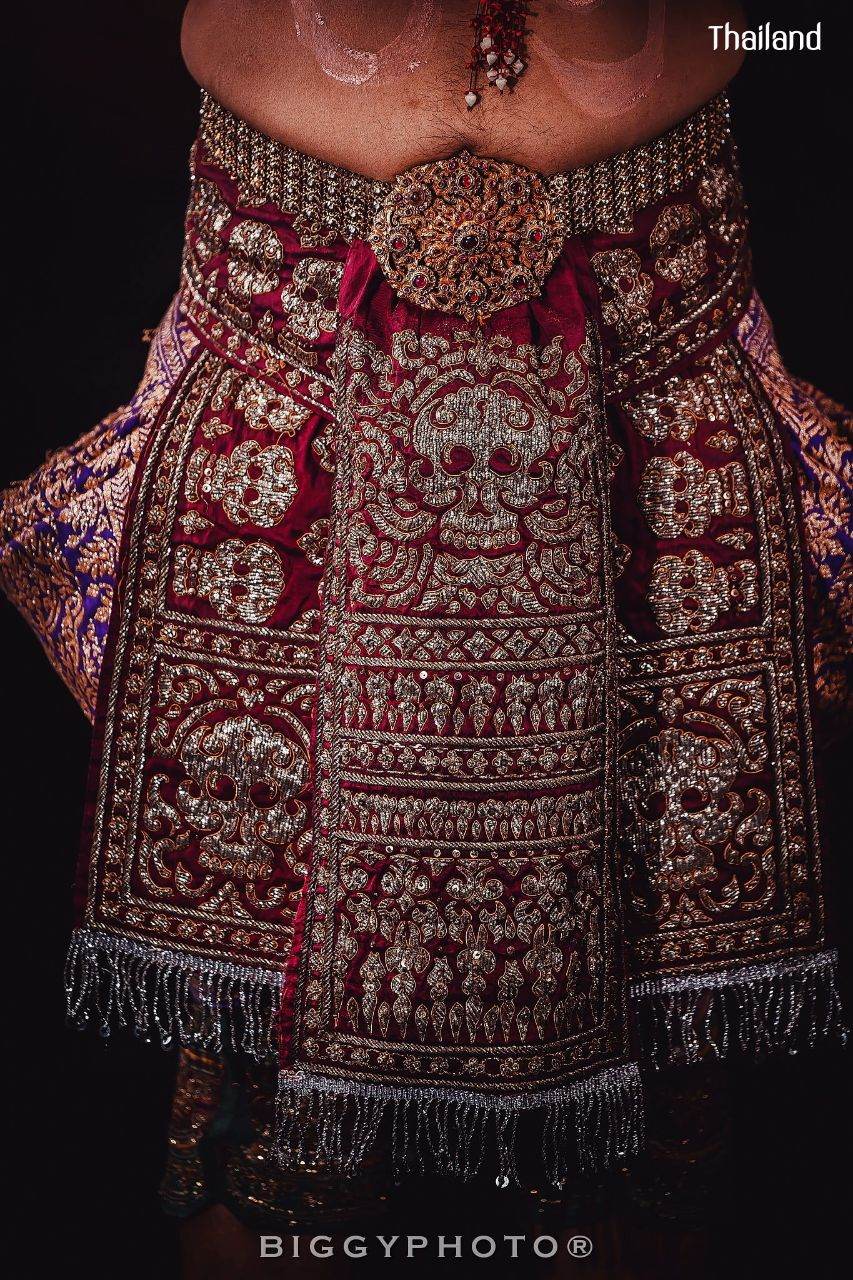 PHRA-PIRAB (PHAPILAB) DANCE AND MUSIC DEITY IN MASK | THAILAND 🇹🇭