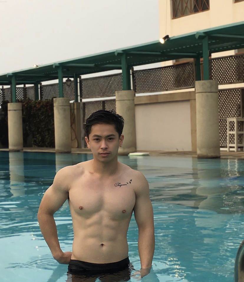 ผู้ชาย นมสวย {28}