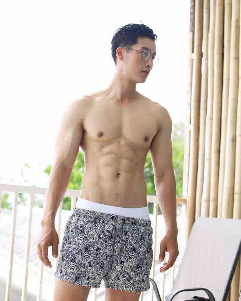 รุ่นพี่รับ รุ่นน้องรุก