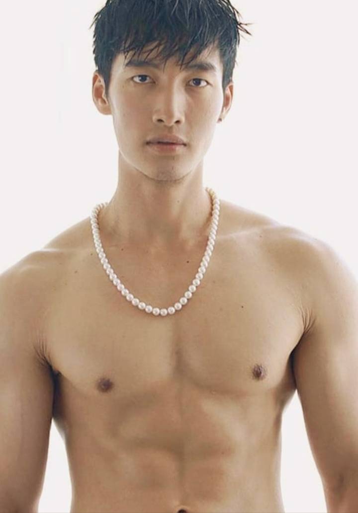 รุ่นพี่รับ รุ่นน้องรุก