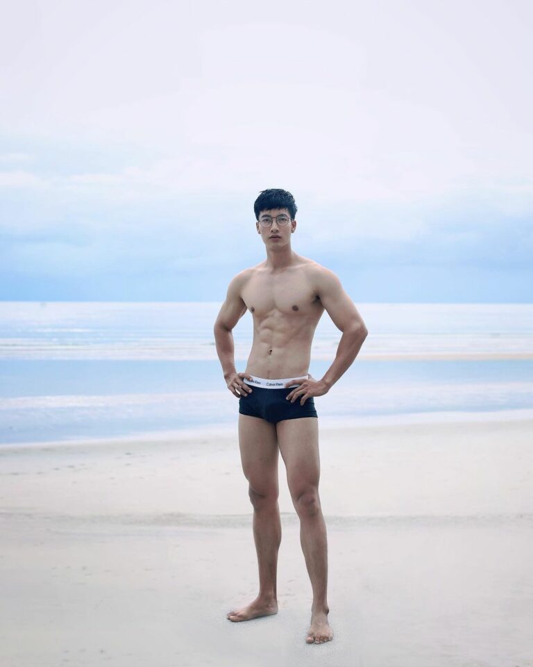 รุ่นพี่รับ รุ่นน้องรุก